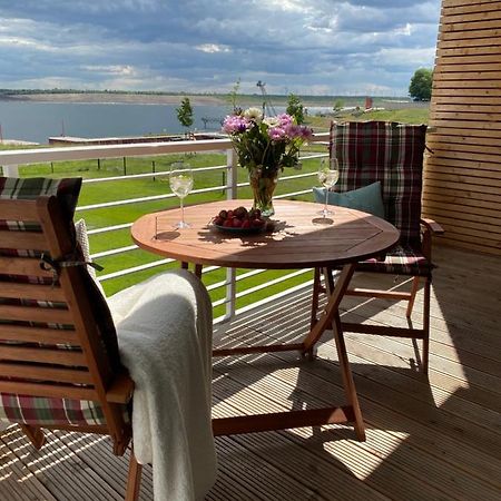 Modernes Apartment Am Hafen Mit Seeblick Гросрешен Екстериор снимка