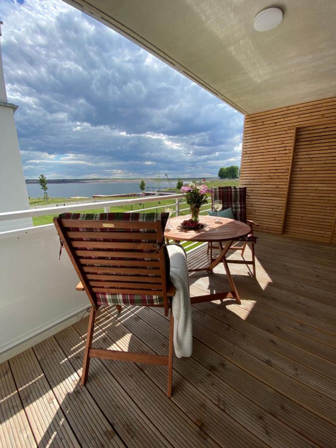 Modernes Apartment Am Hafen Mit Seeblick Гросрешен Екстериор снимка